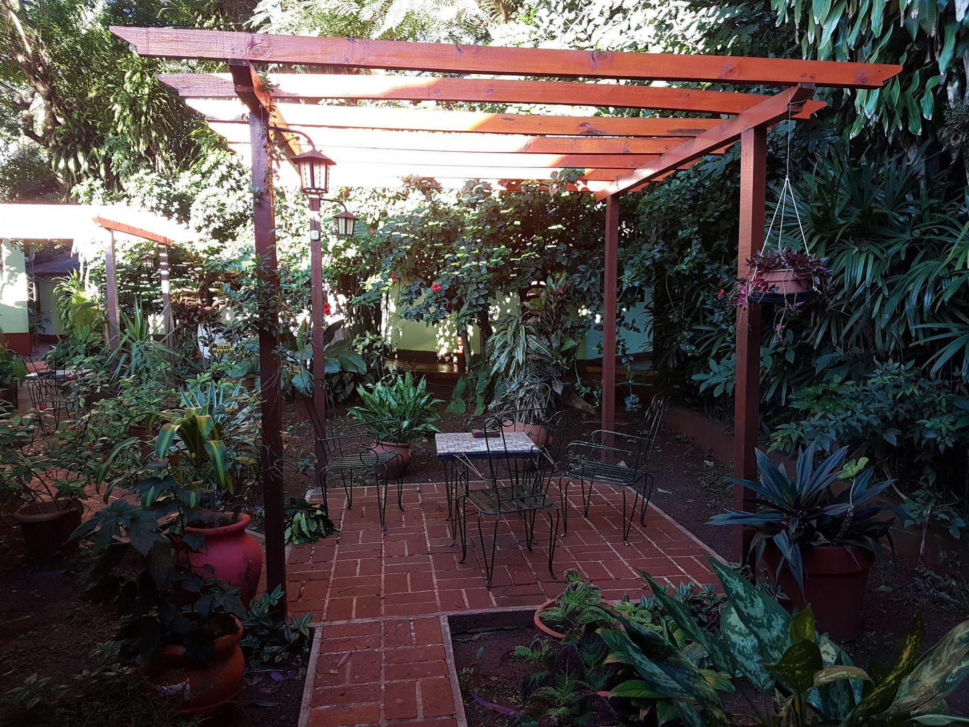Hosteria Los Helechos Puerto Iguazú Exterior foto